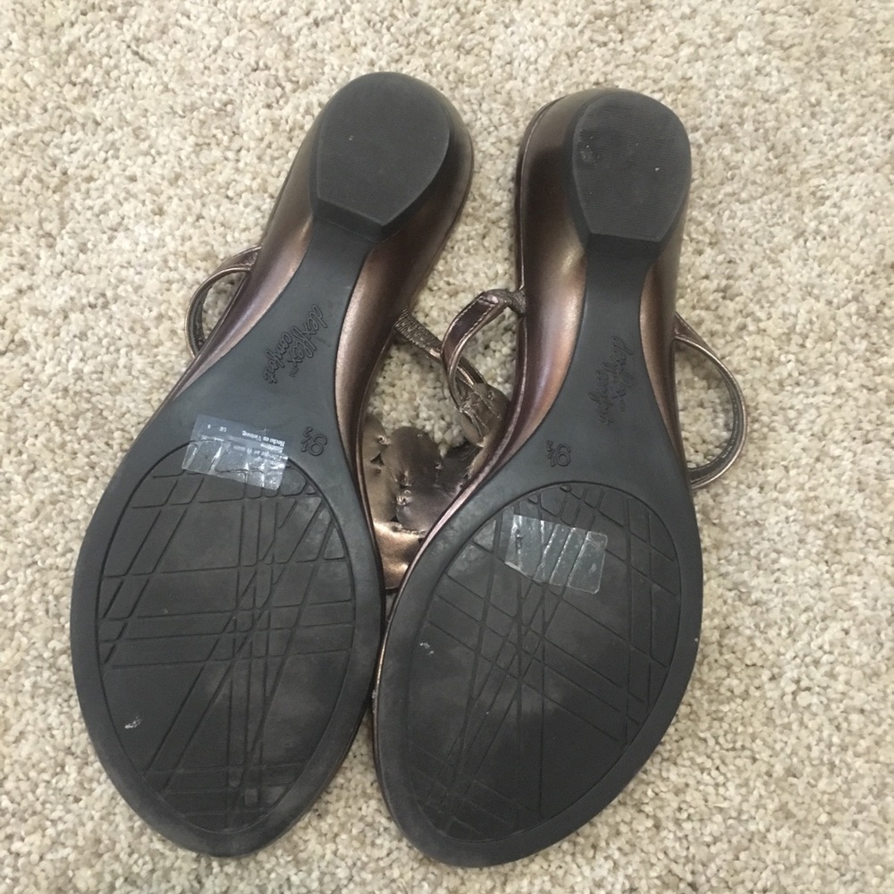 Fancy Flip-Flops✨ - Picture 3 of 4